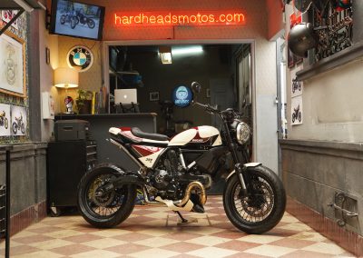 DUCATI 400 STREET